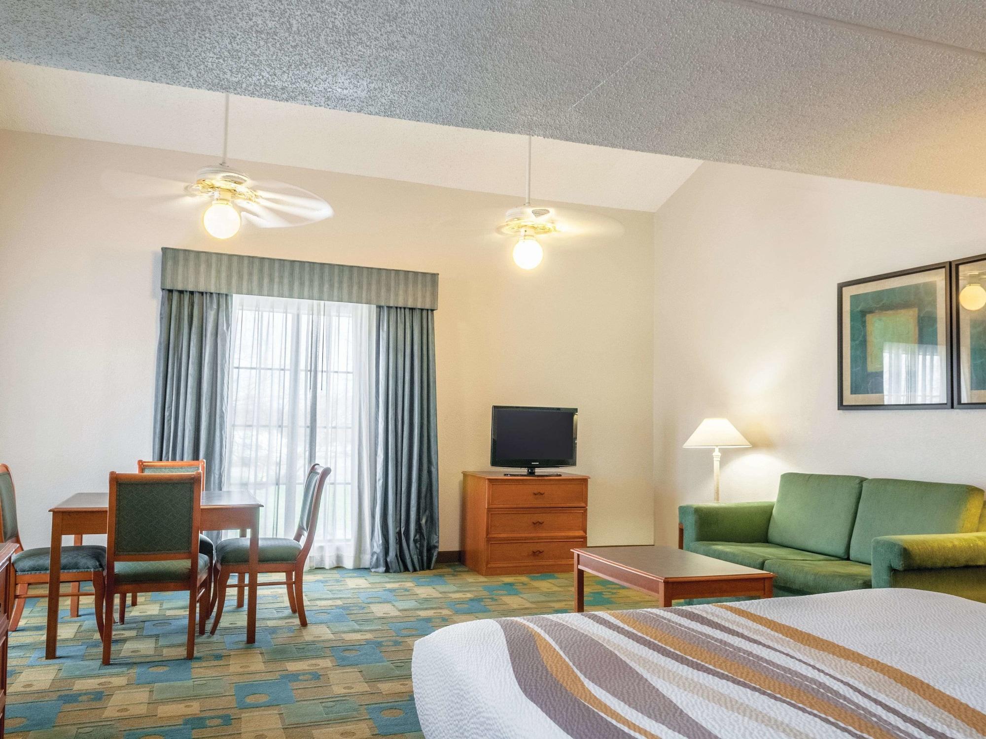 La Quinta Inn By Wyndham New Orleans West Bank / Гретна Екстериор снимка
