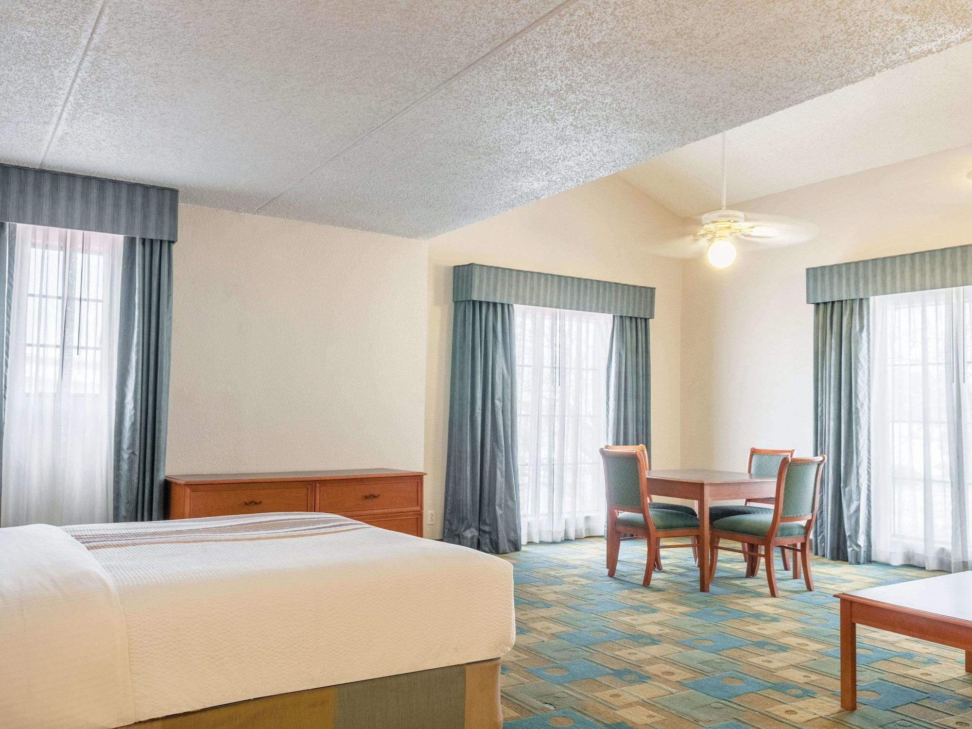 La Quinta Inn By Wyndham New Orleans West Bank / Гретна Екстериор снимка