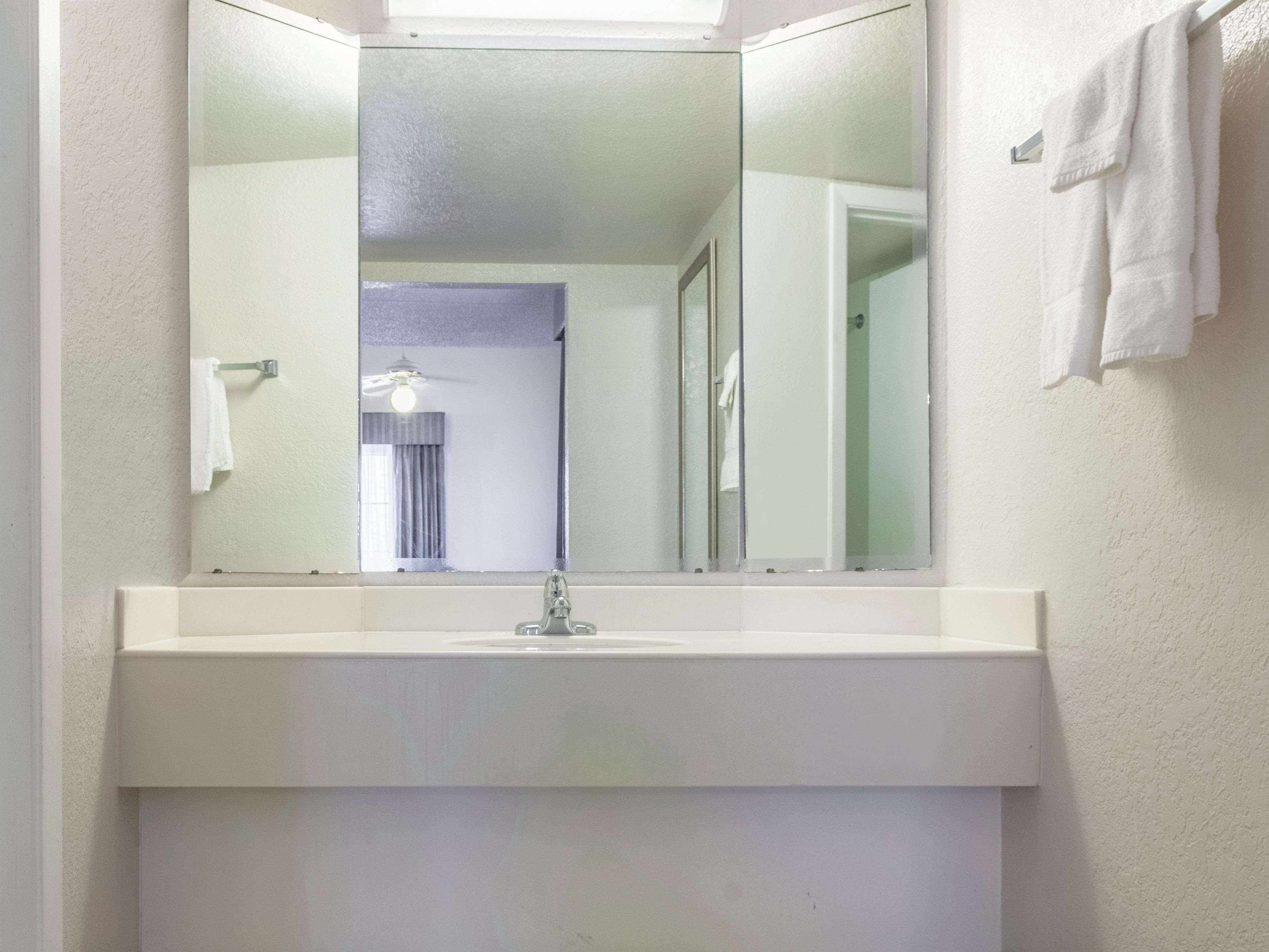 La Quinta Inn By Wyndham New Orleans West Bank / Гретна Екстериор снимка