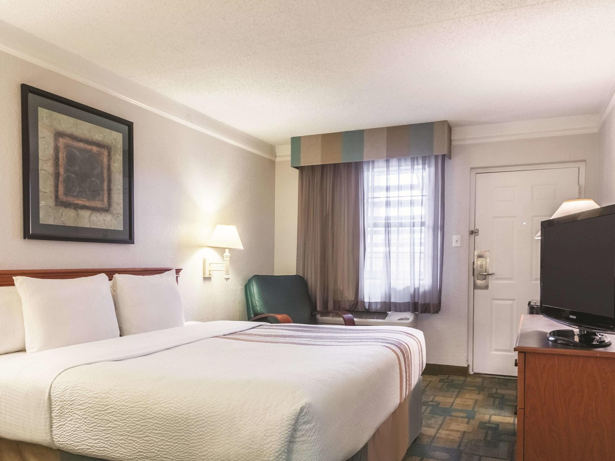 La Quinta Inn By Wyndham New Orleans West Bank / Гретна Екстериор снимка